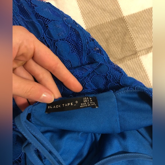 BEAUTIFUL MIDI BLUE LACE CORSET BACK - Picture 4 of 4